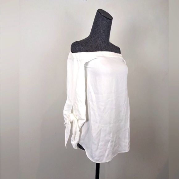 CLUB Monaco White Sophiya Off the Shoulder Top Size xs - Picture 4 of 5